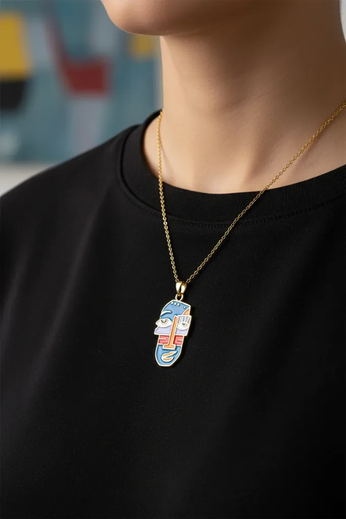 Pendant Worn with Pattern.webp