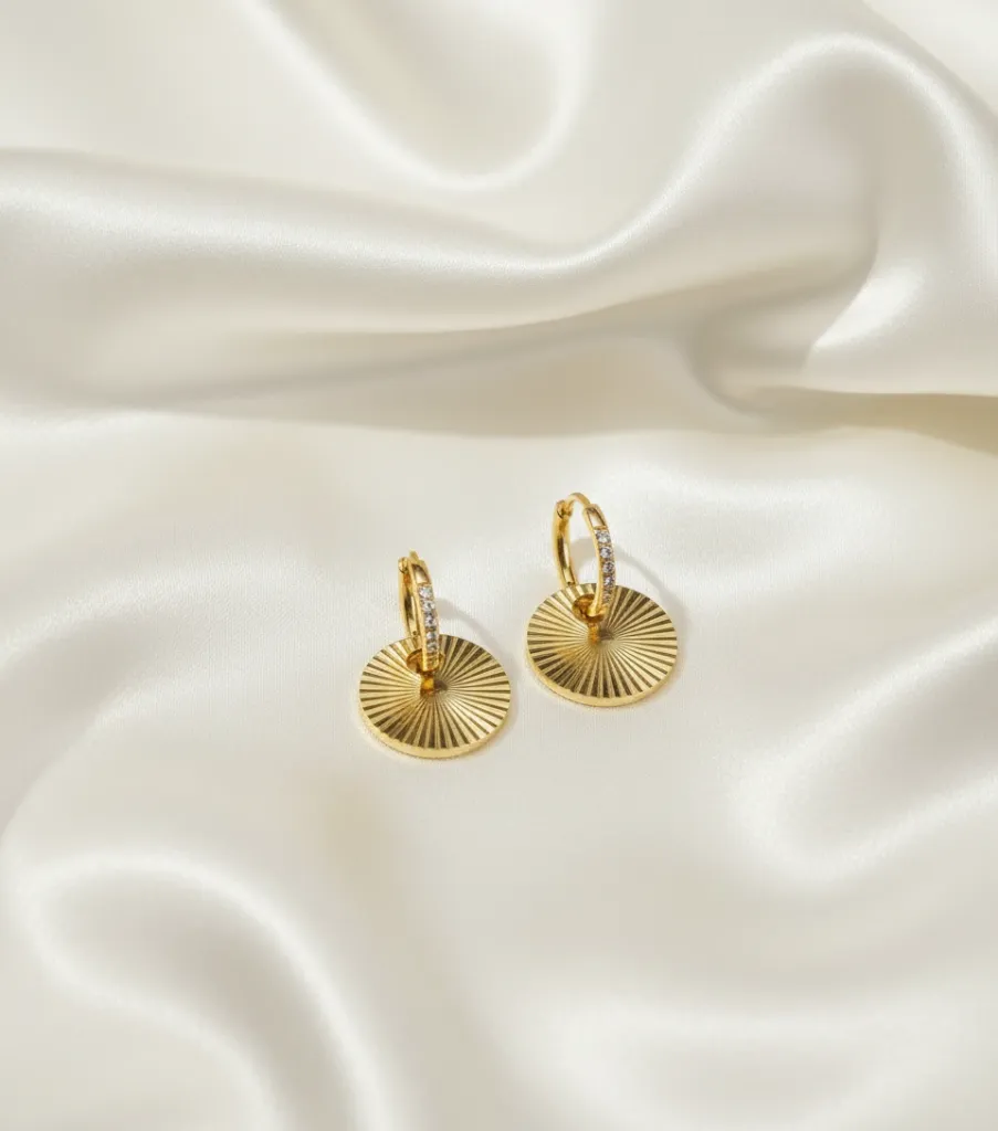 Luxury Silk Display.webp