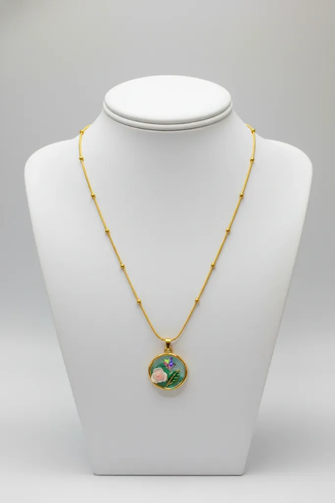 Pendant on White Mannequin.webp